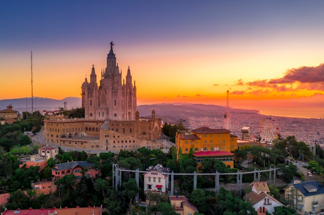 Pourquoi choisir l’Espagne pour un séjour de luxe inoubliable ?